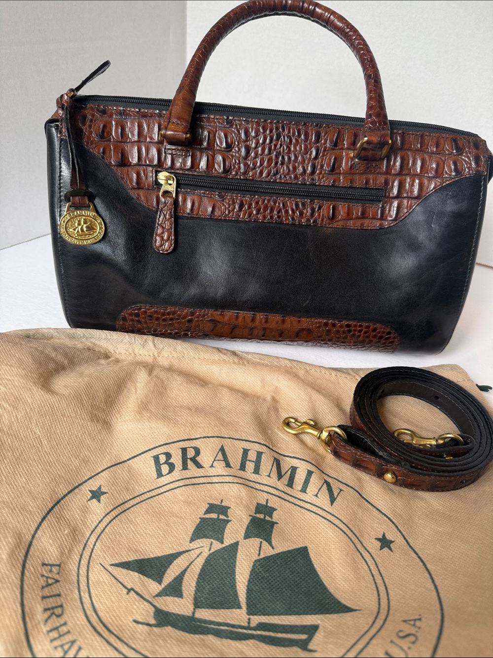 Brahmin Tuscan EUC Black and Brown Croc-Embossed Satchel with shoulder strap
